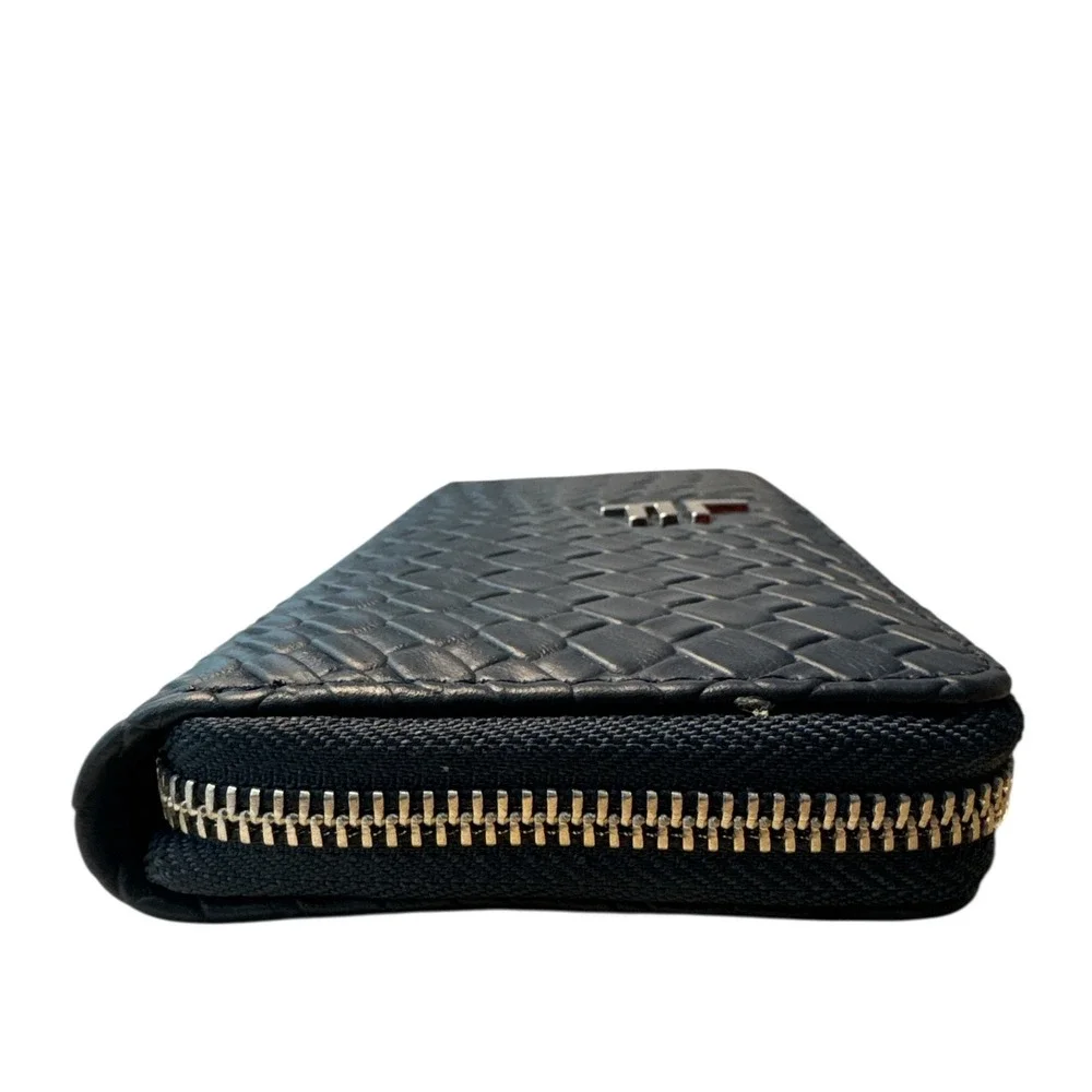 London Fog Easton Navy Blue Single Full Zip Wallet Textured‎ Finish Compact NWT